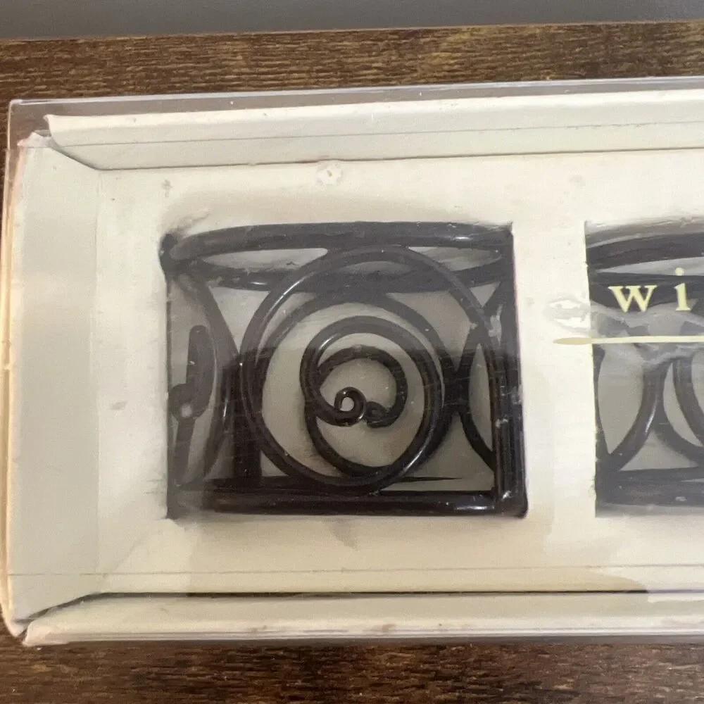 PIER 1 Napkin Rings wire scroll brown metal lot of 4 Boxed Unused